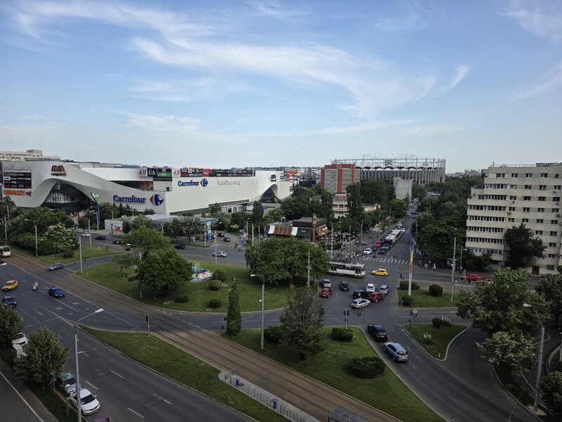 Sos Pantelimon, chiar vav Mega Mall, intersectie cu Sos Iancului, stradal