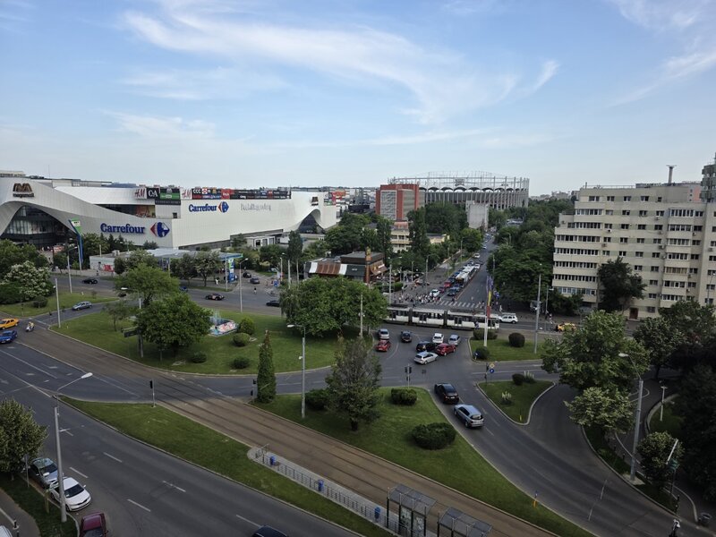 Sos Pantelimon, chiar vav Mega Mall, intersectie cu Sos Iancului, stradal